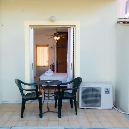 Southgate Apartments Agios Georgios  Zewnętrze zdjęcie