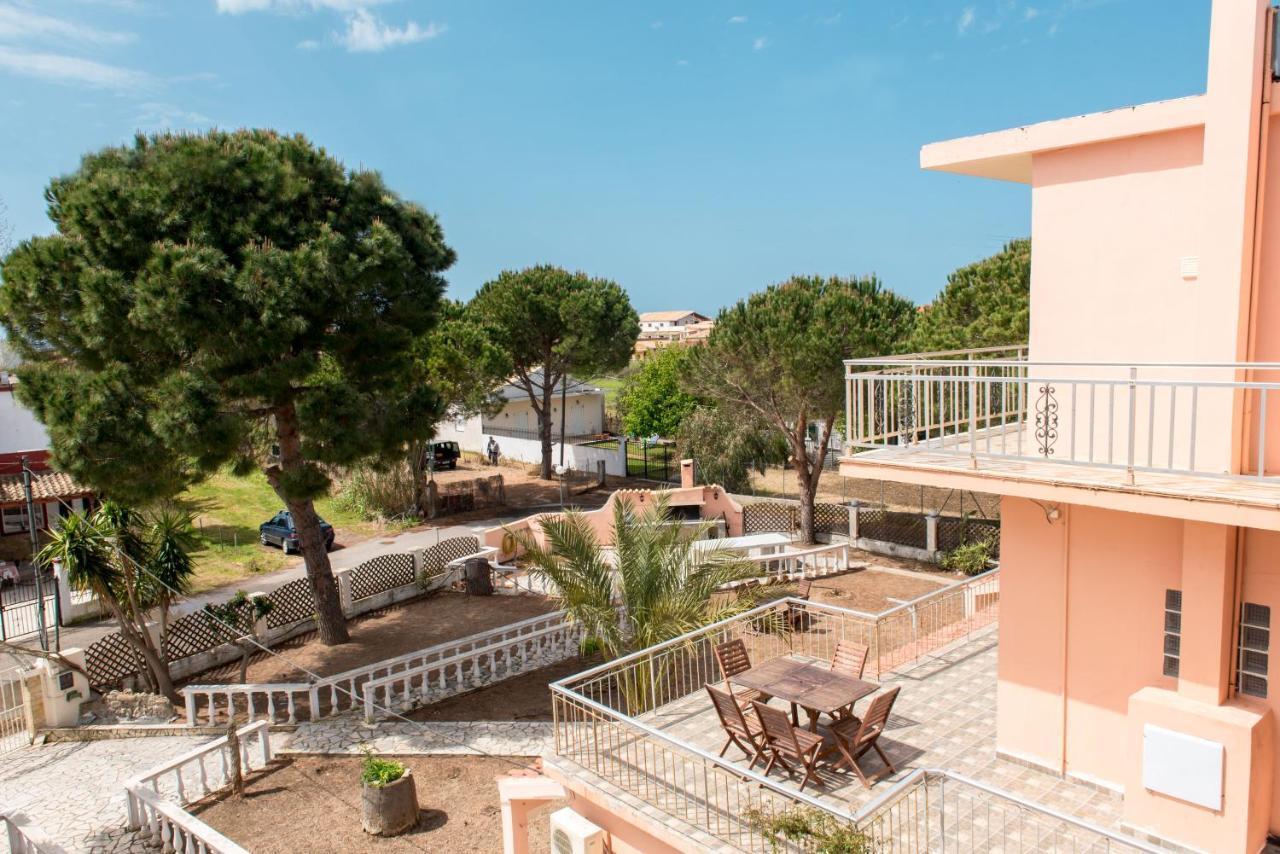 Southgate Apartments Agios Georgios  Zewnętrze zdjęcie