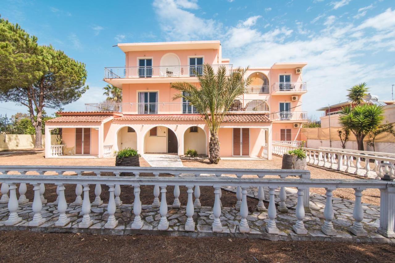 Southgate Apartments Agios Georgios  Zewnętrze zdjęcie